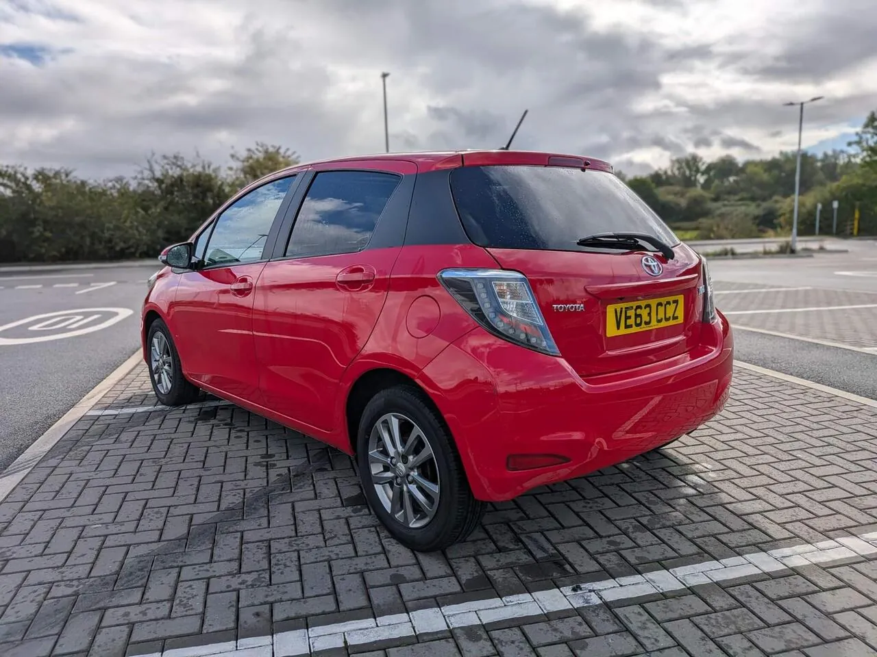 Toyota Yaris 2014 photo 5