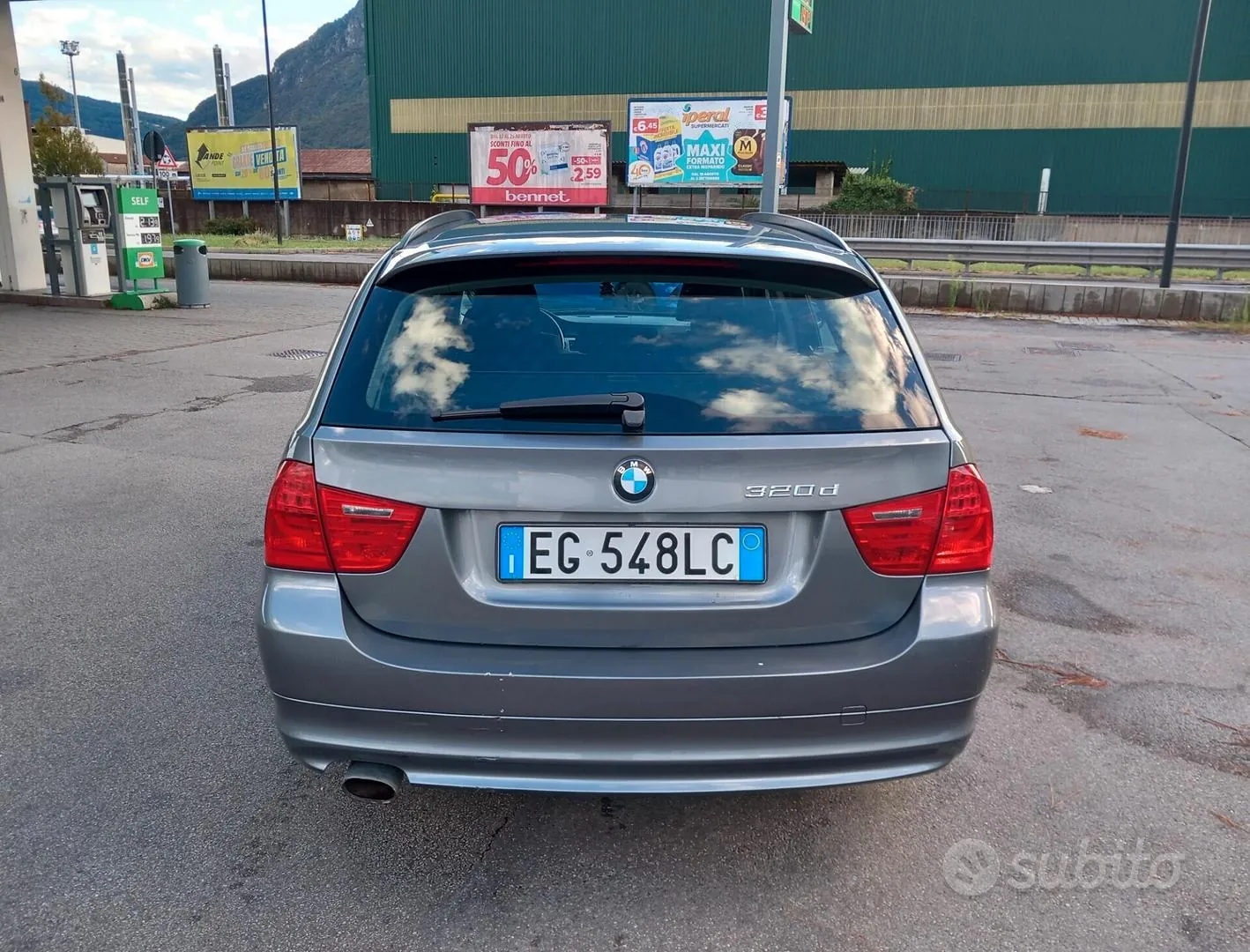 BMW 320D 2011 photo 4