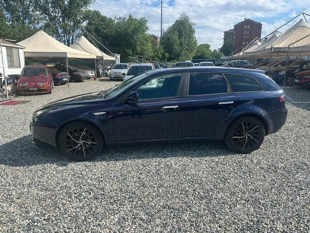 Alfa Romeo 159 2009 photo 4