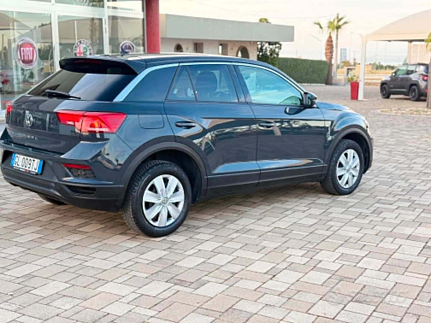 Volkswagen T-Roc 2019 photo 3