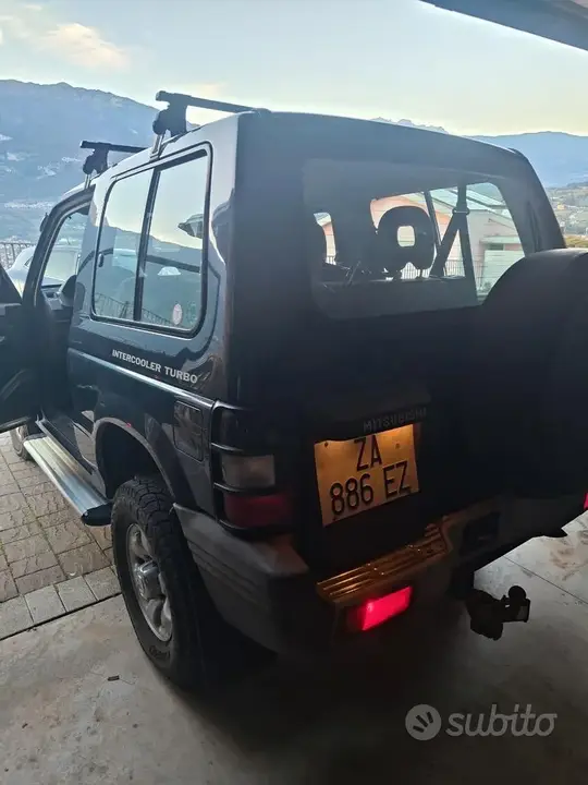 Mitsubishi Pajero 1997 photo 3