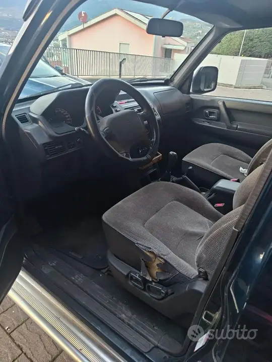 Mitsubishi Pajero 1997 photo 4