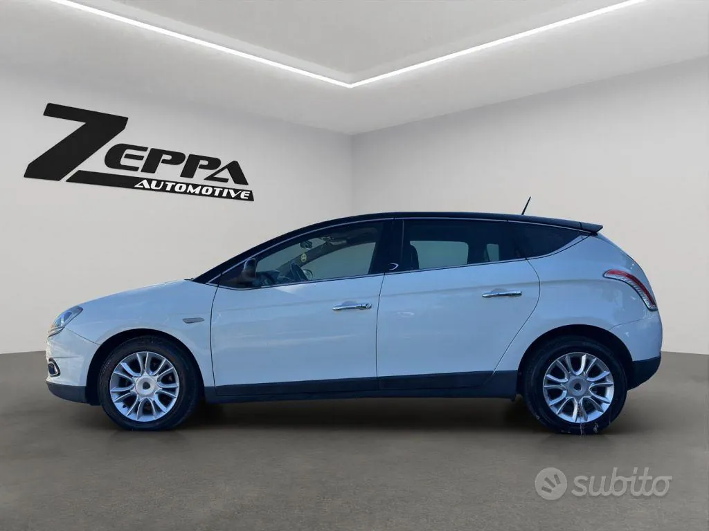 Lancia Delta 2011 photo 3