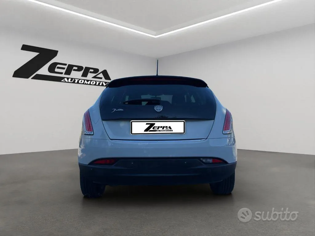 Lancia Delta 2011 photo 5
