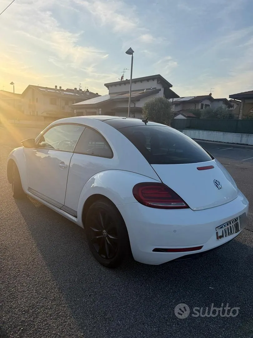 Volkswagen Beetle 2017 photo 4