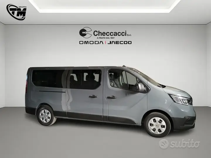 Renault Trafic 2023 photo 5