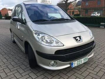 Peugeot 1007 2006 photo 3