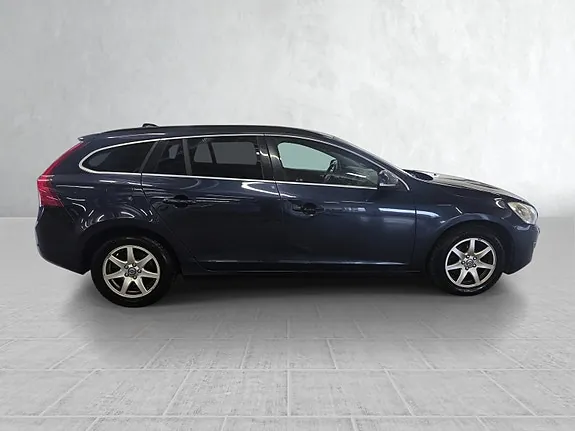 Volvo V60 2012 photo 2