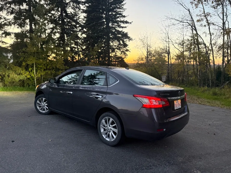 Nissan Sentra 2015 photo 5