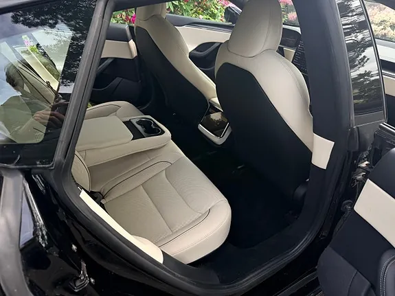 Tesla Model S 2023 photo 5