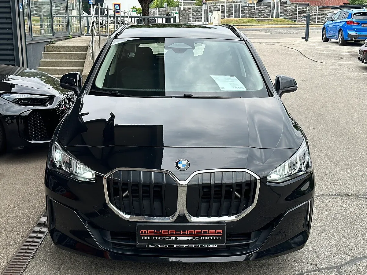 BMW 2 Series 2023 photo 3