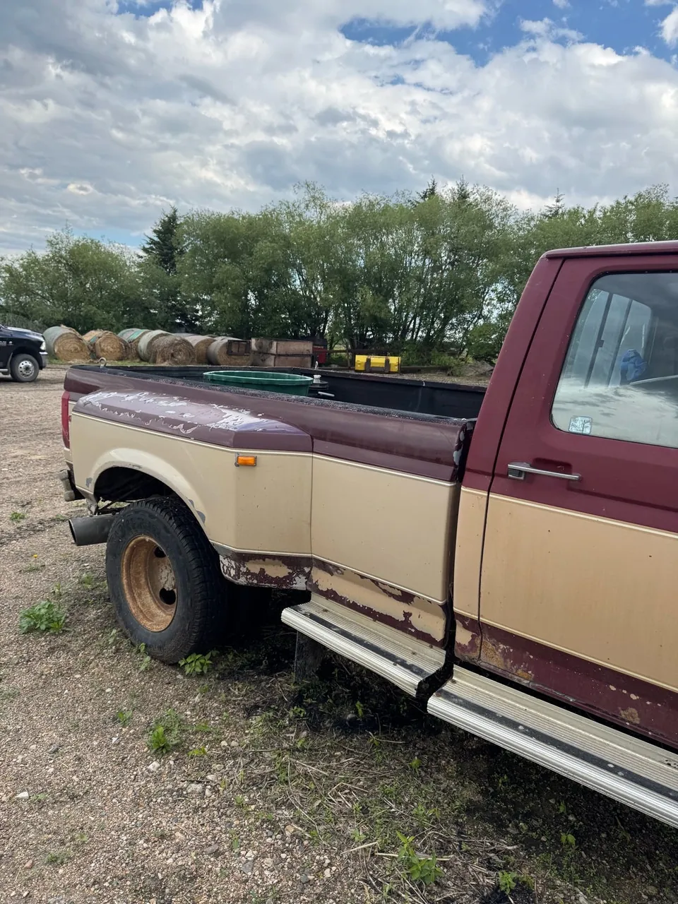 Ford F350 1990 photo 2