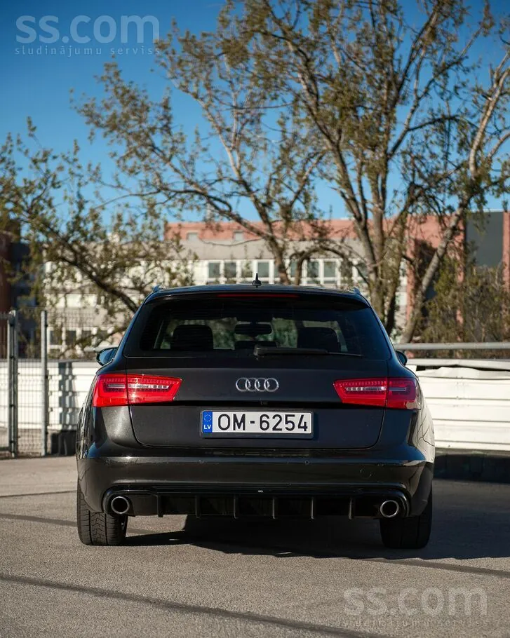 Audi A6 2012 photo 2