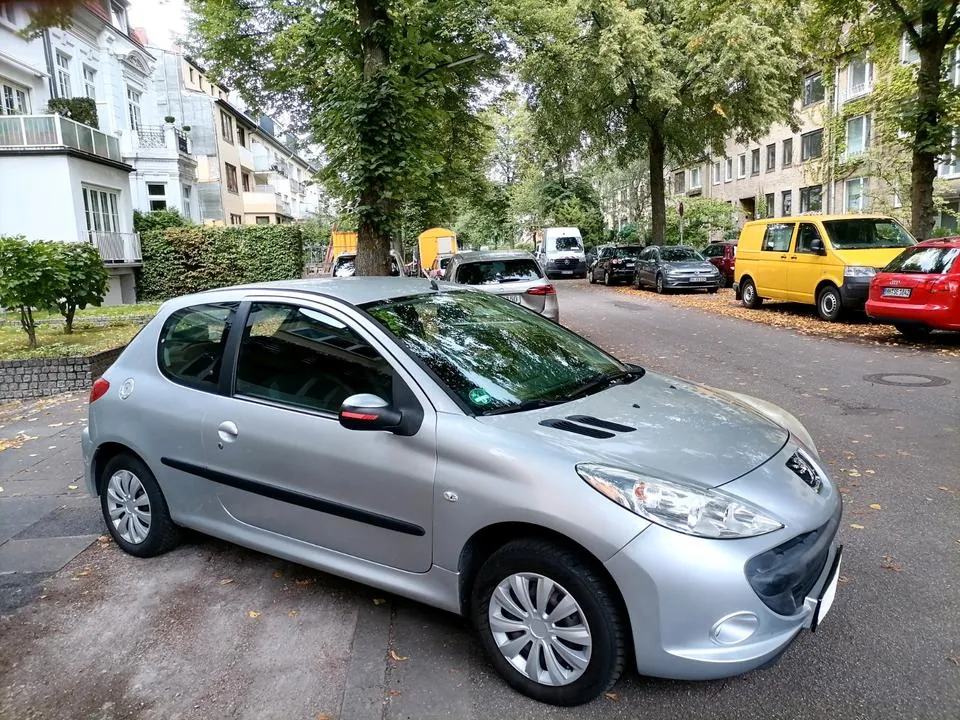 Peugeot 206