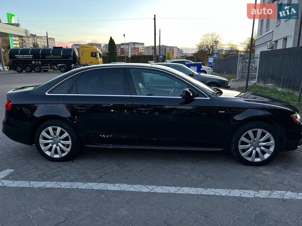 Audi A4 2014 photo 3