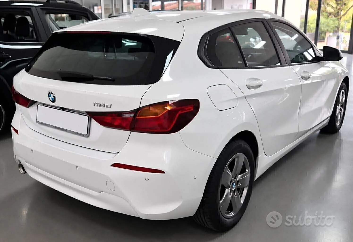 BMW 1 Series 2023 photo 5