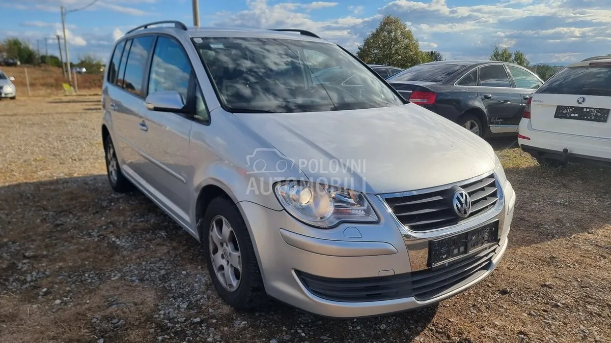 Volkswagen Touran 2007 photo 3