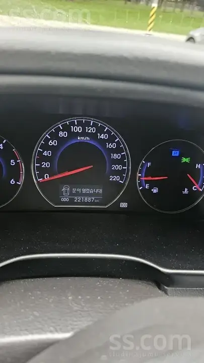 Hyundai Santa Fe 2011 photo 3
