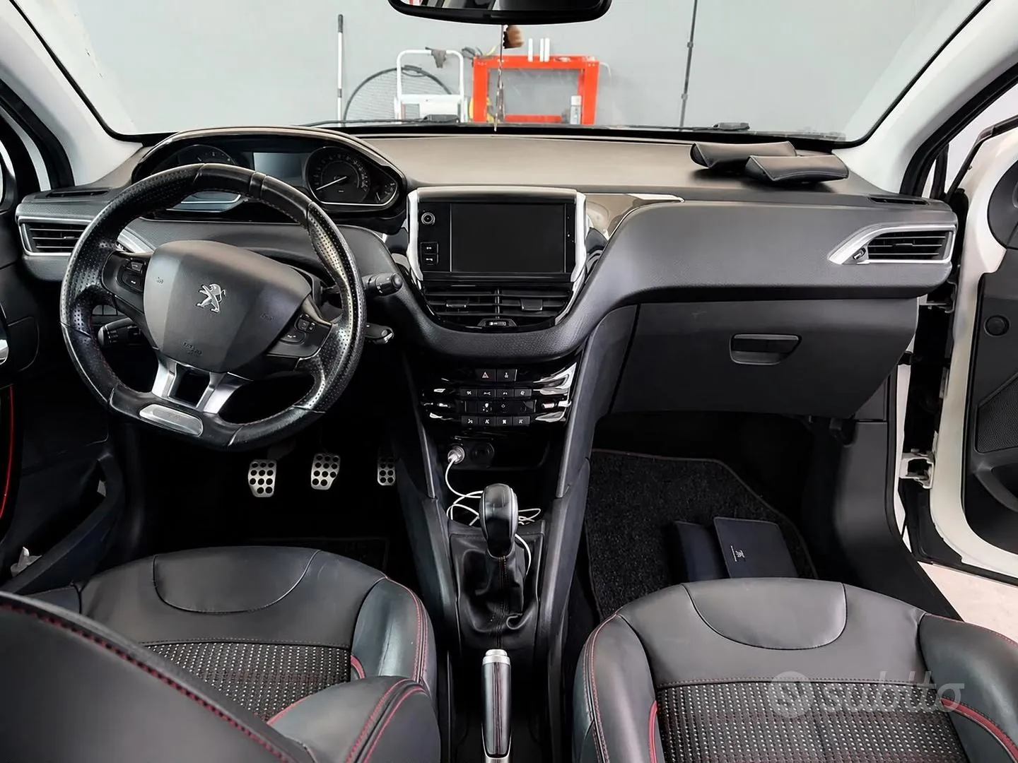 Peugeot 208 2016 photo 4