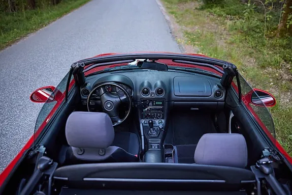 Mazda Mx-5 2000 photo 4