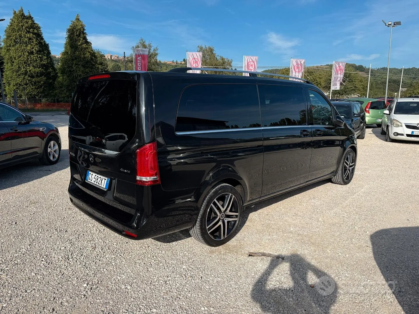 Mercedes-Benz V 250 2024 photo 3