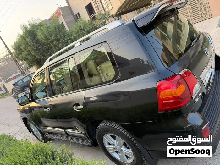 Toyota Land Cruiser 2014 photo 2