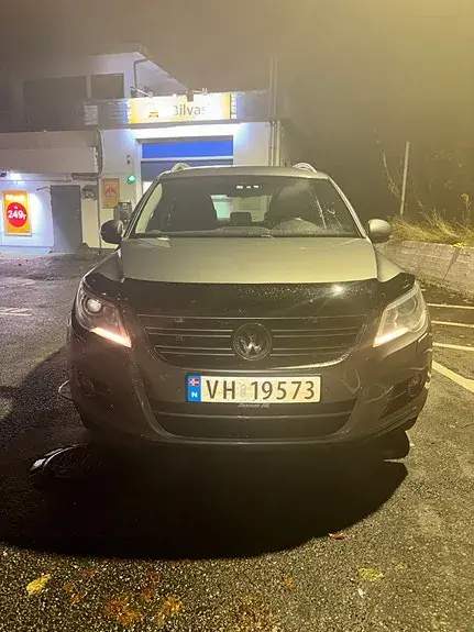 Volkswagen Tiguan 2010 photo 2