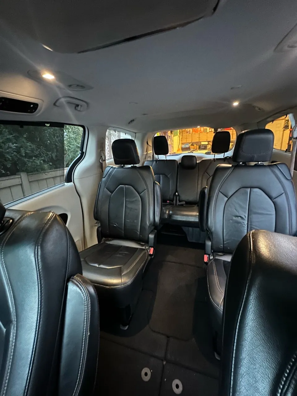 Chrysler Pacifica 2017 photo 3