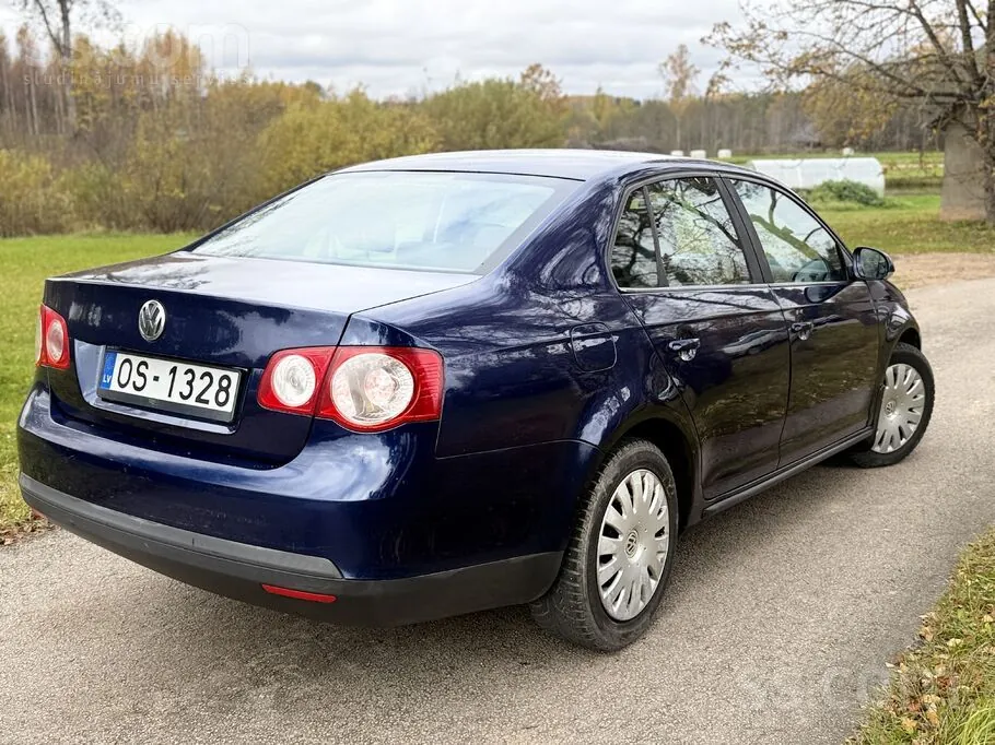 Volkswagen Jetta 2008 photo 4