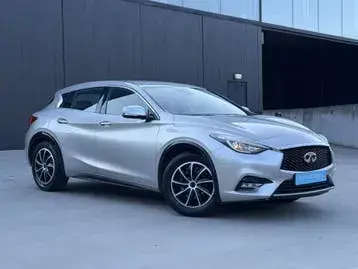 Infiniti Q30 2016 photo 3