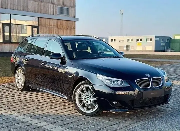 BMW 5 Series 2008 photo 2