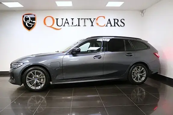 BMW 330E 2021 photo 2