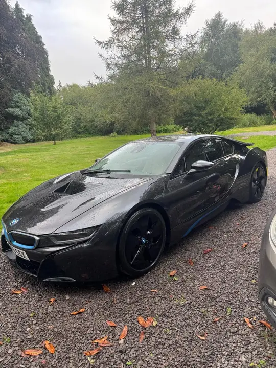BMW I8 2015 photo 2