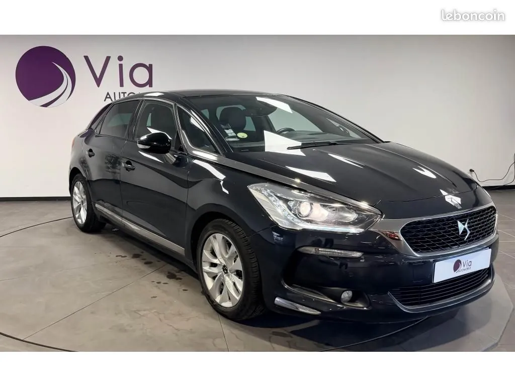 DS Automobiles Ds5 2016 photo 3