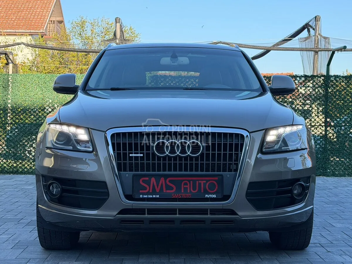 Audi Q5 2010 photo 2