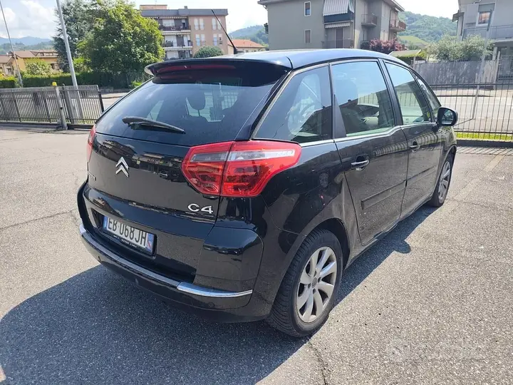 Citroen C4 Picasso 2010 photo 3