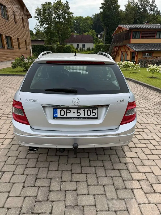 Mercedes-Benz C220 2008 photo 3