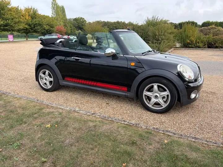 Mini Convertible 2009 photo 2