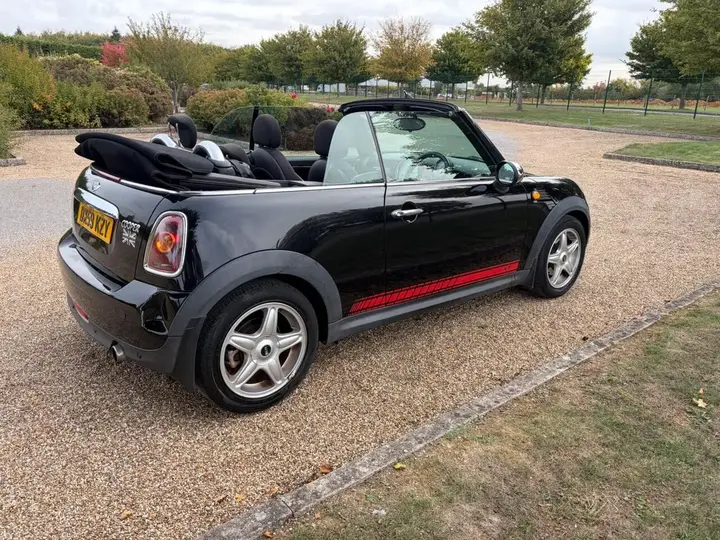 Mini Convertible 2009 photo 4