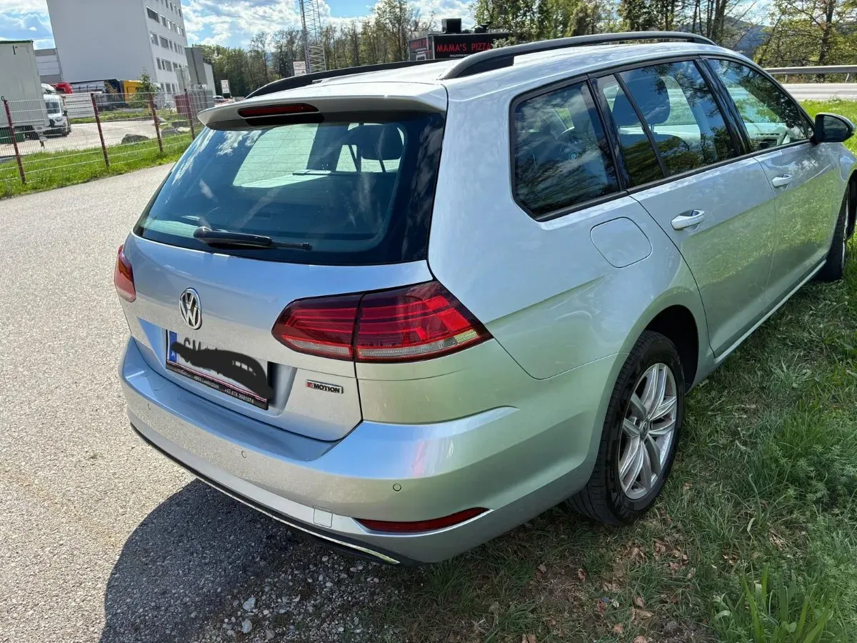 Volkswagen Golf 2019 photo 2