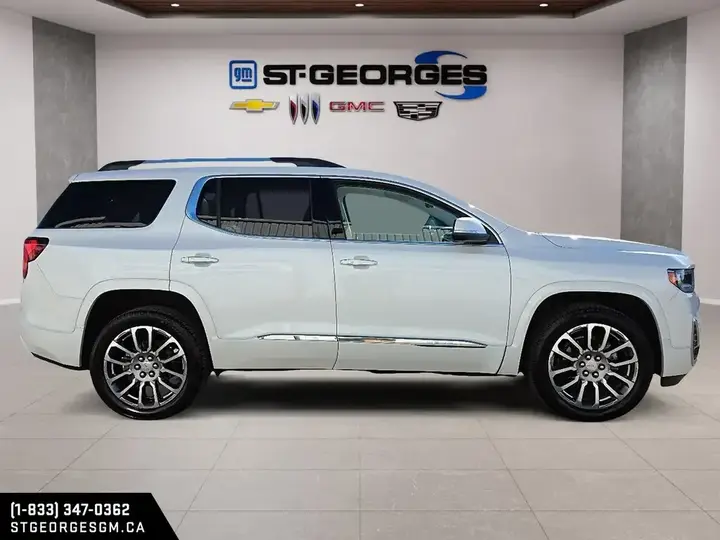 GMC Acadia 2023 photo 4