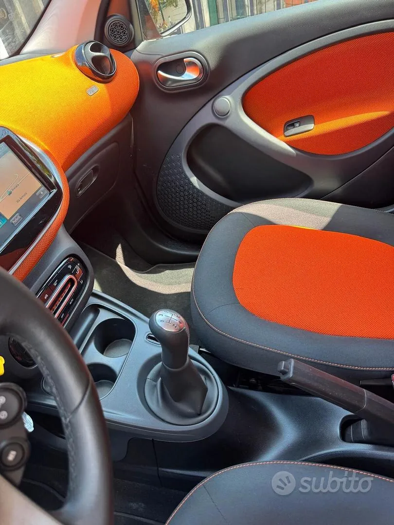 Smart Forfour 2015 photo 5