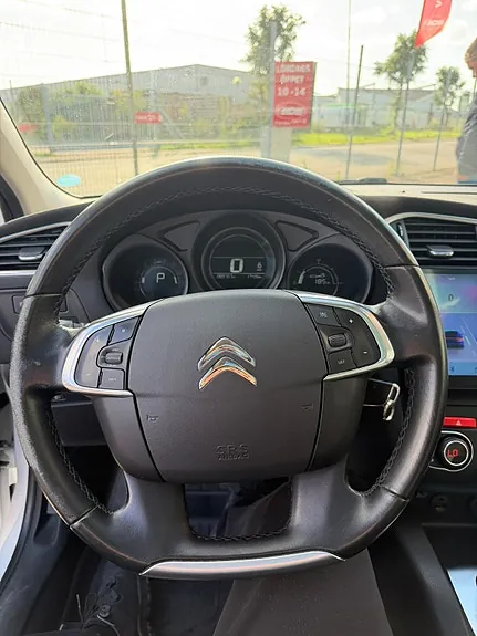 Citroen C4 2016 photo 3