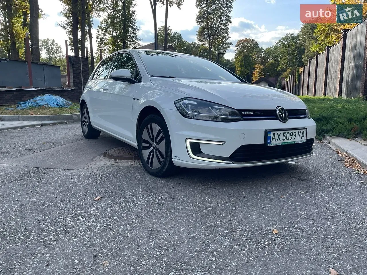 Volkswagen E-Golf 2018 photo 2