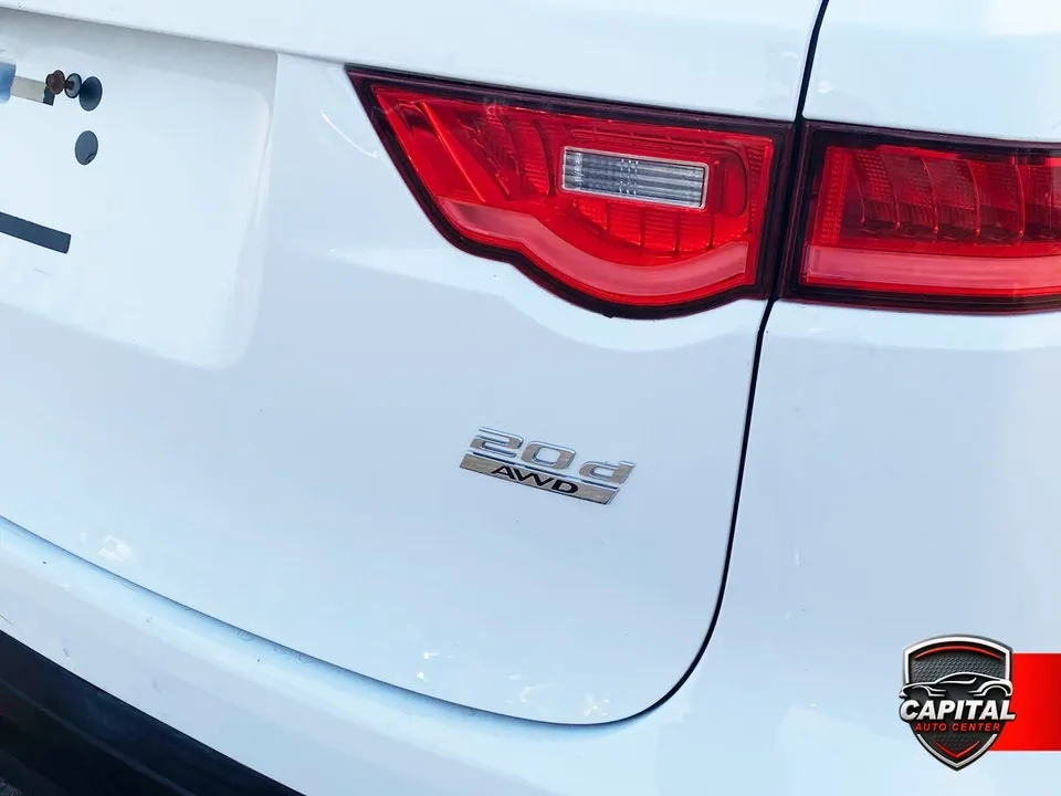 Jaguar F-Pace 2017 photo 5