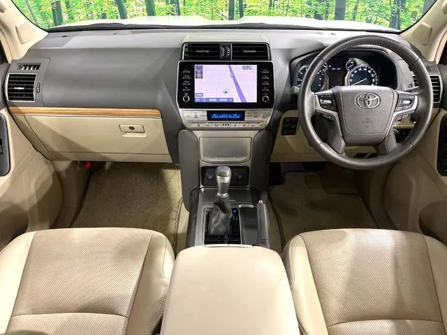 Toyota Land Cruiser Prado 2022 photo 2