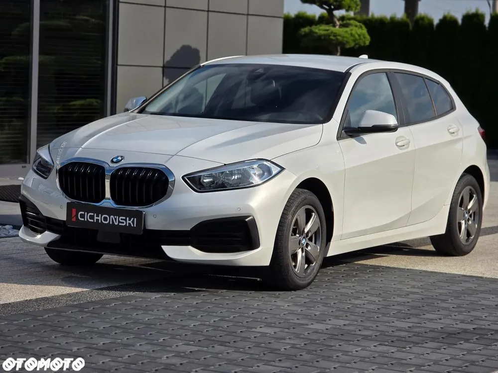 BMW Seria 1 2023 photo 3