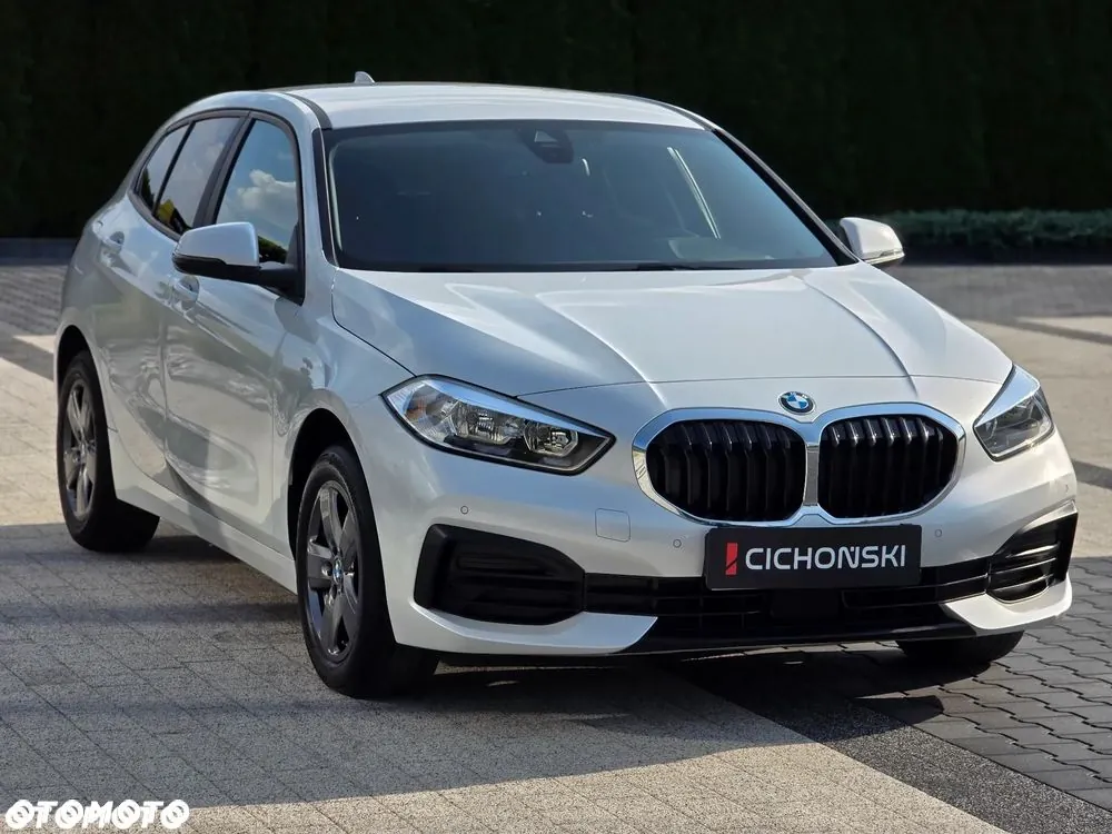 BMW Seria 1 2023 photo 4