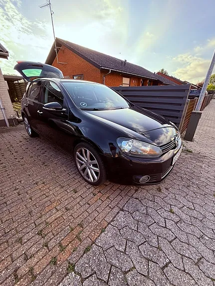 Volkswagen Golf Vi 2011 photo 2
