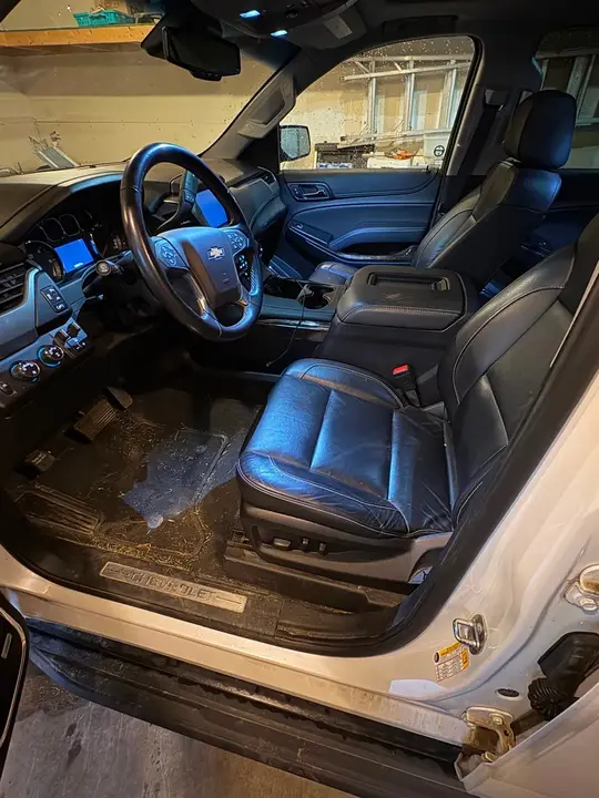 Chevrolet Suburban 2019 photo 5